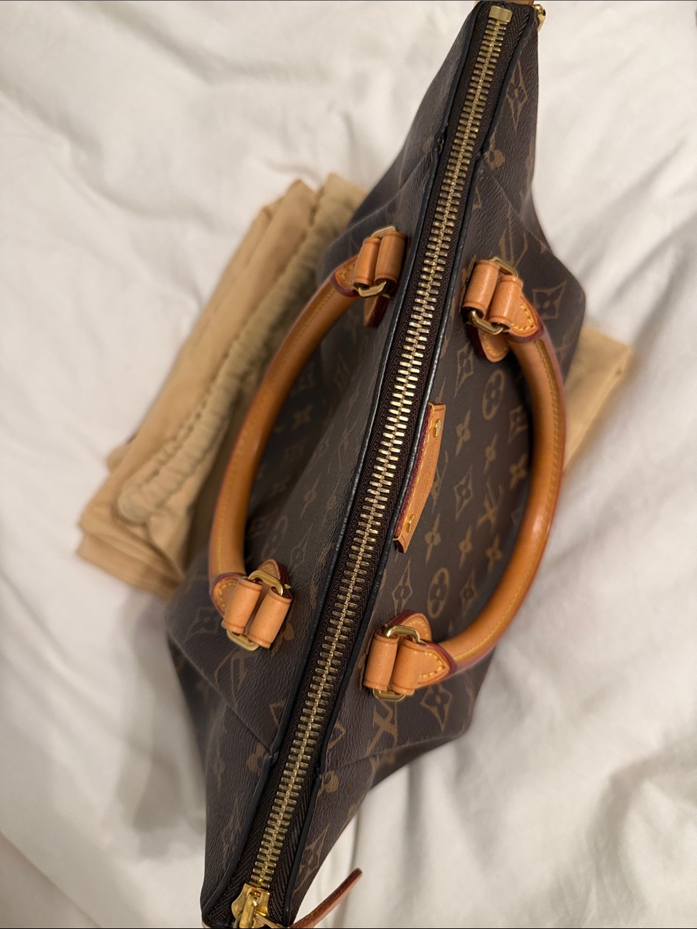 Louis Vuitton Brown Monogram Canvas Shoulder Bag with Tan Trims - Picture 12 of 12